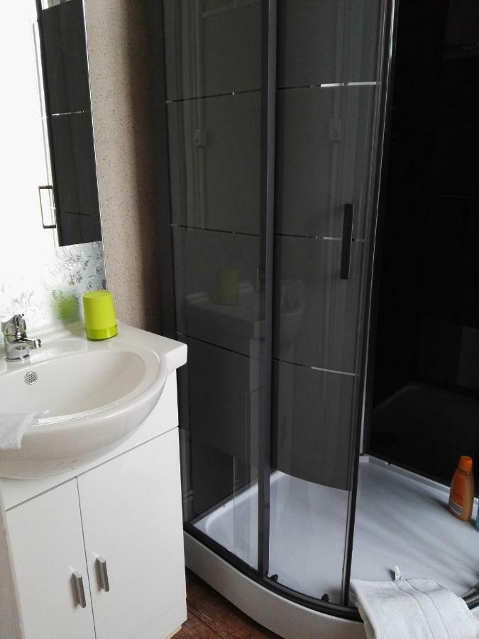 La Garde Chambres D'Hotes Charancieu Екстериор снимка